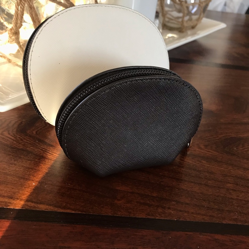 Henri Bendel rich brown coin purse